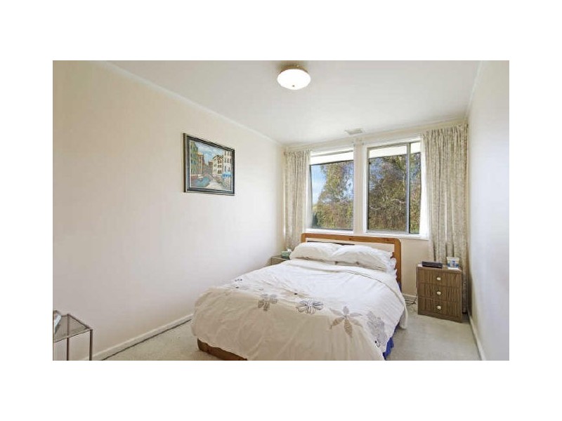 4 Longworth Place, Holt ACT 2615