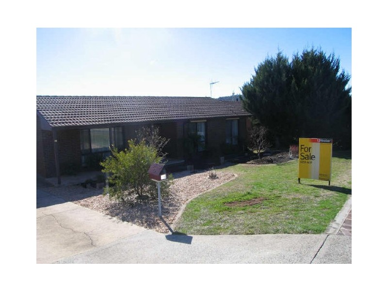 28 Whittell Crescent, Florey ACT 2615