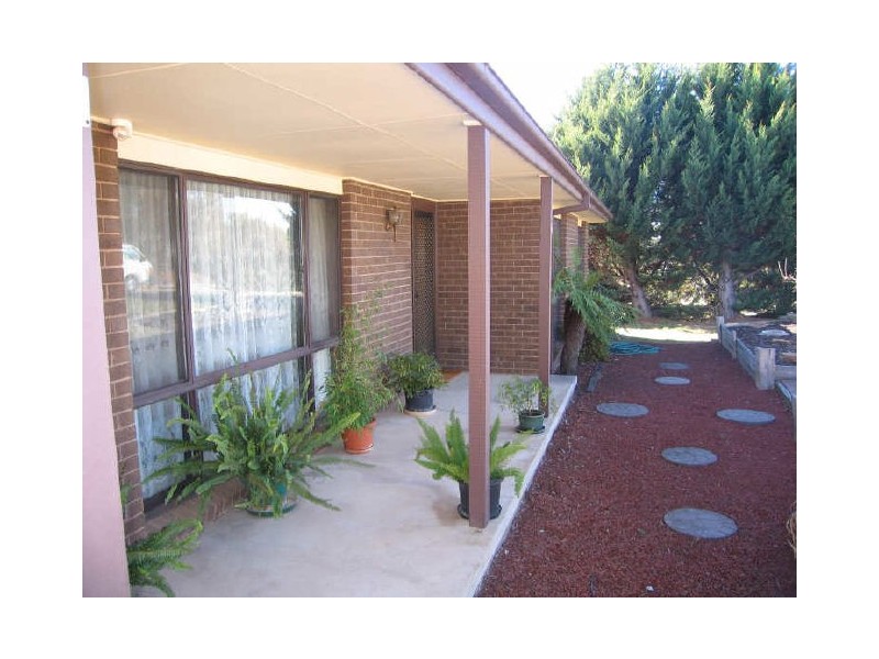 28 Whittell Crescent, Florey ACT 2615