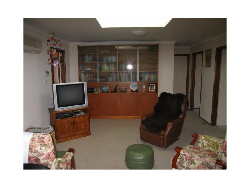 28 Whittell Crescent, Florey ACT 2615