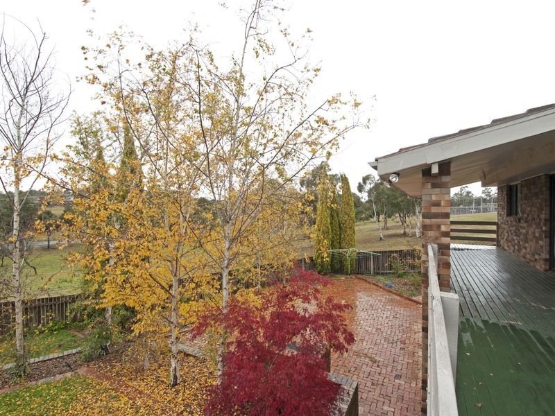 32 Wrenfordsley Place, Latham ACT 2615