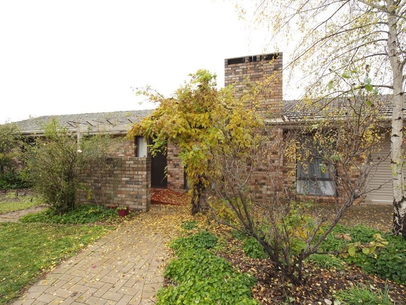 32 Wrenfordsley Place, Latham ACT 2615