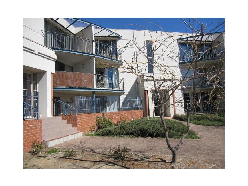 17/2 Ranken Place, Belconnen ACT 2617