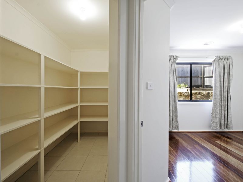 12 Courtneidge Street, Dunlop ACT 2615