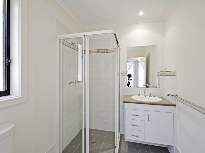 12 Courtneidge Street, Dunlop ACT 2615