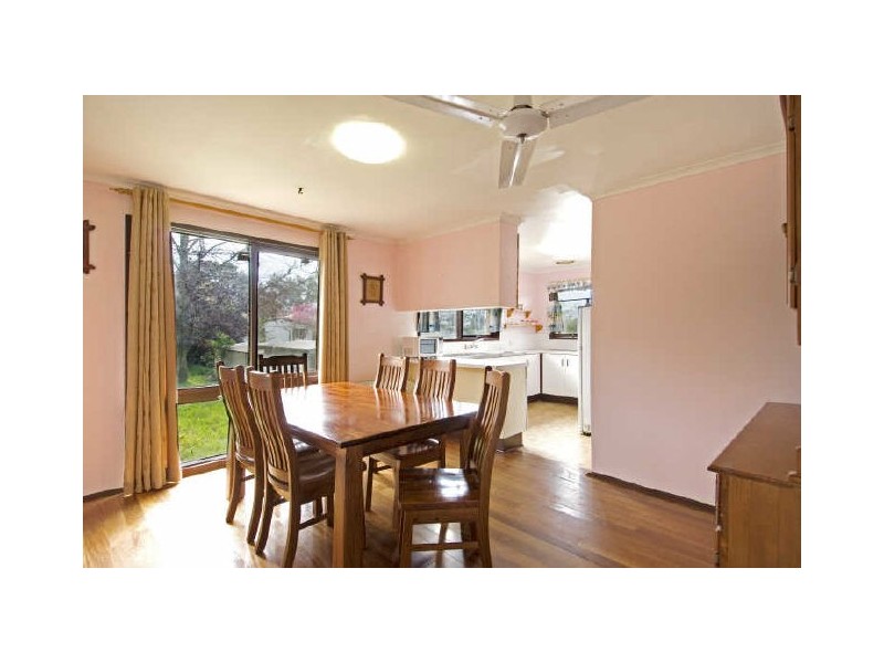 104 O’Loghlen Street, Latham ACT 2615