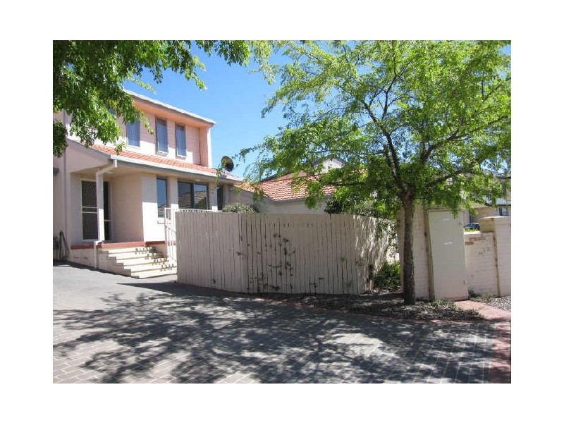 2/8 Fidler Court, Bruce ACT 2617