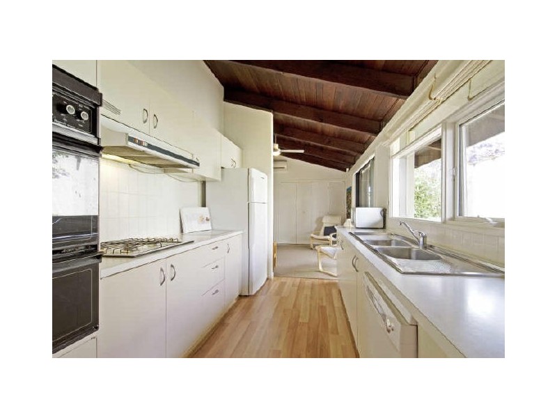 20 Oakes Street, Cook ACT 2614