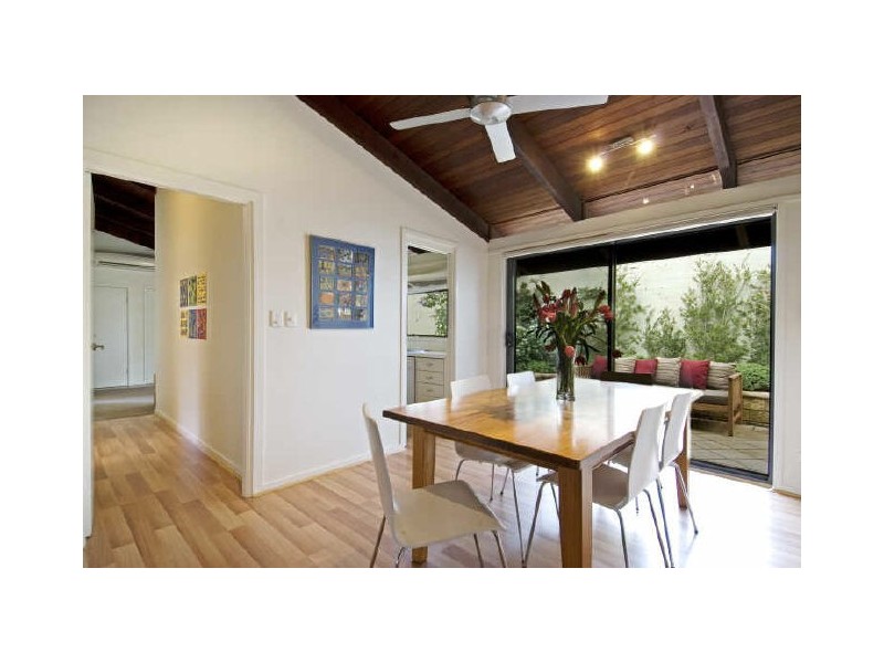 20 Oakes Street, Cook ACT 2614