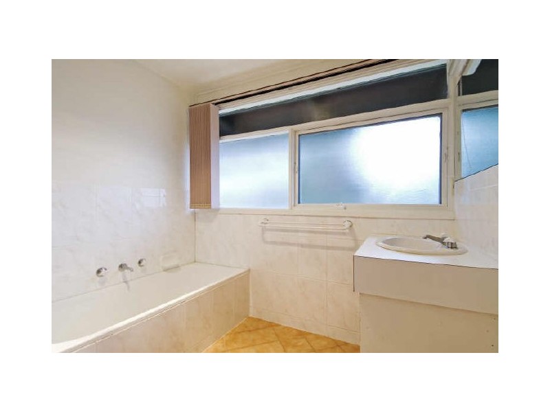 20 Oakes Street, Cook ACT 2614