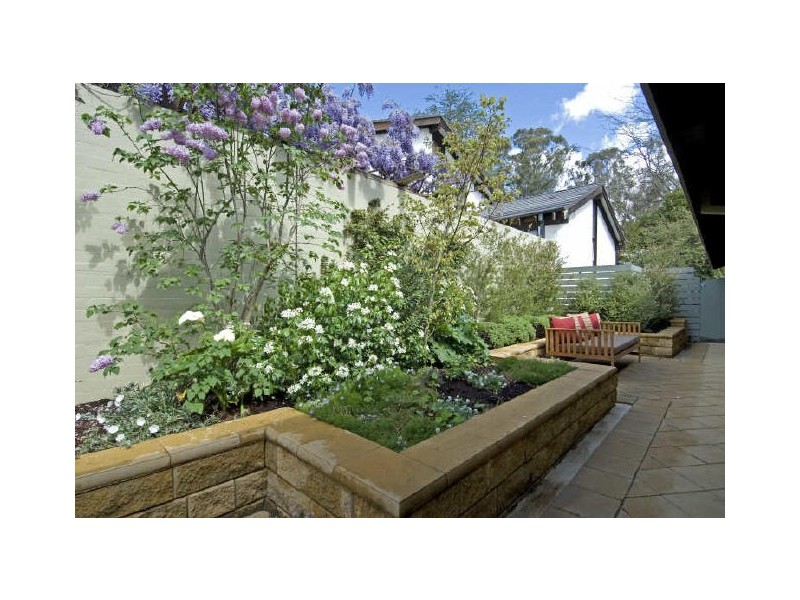 20 Oakes Street, Cook ACT 2614
