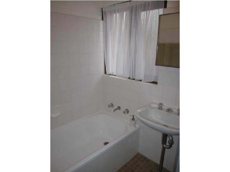 1/40 Belconnen Way, Page ACT 2614