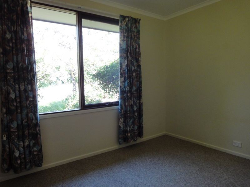 23 Mathieson Crescent, Weetangera ACT 2614