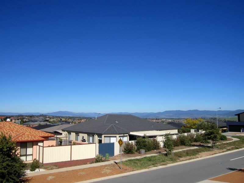 9 Favco Place, Dunlop ACT 2615