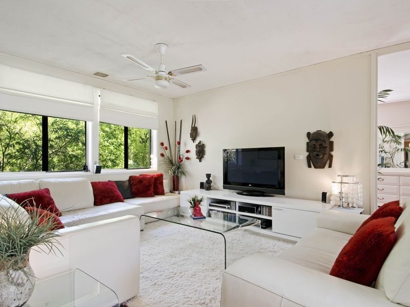 42 Hirschfeld Crescent, Macgregor ACT 2615