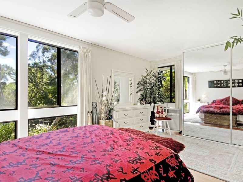 42 Hirschfeld Crescent, Macgregor ACT 2615