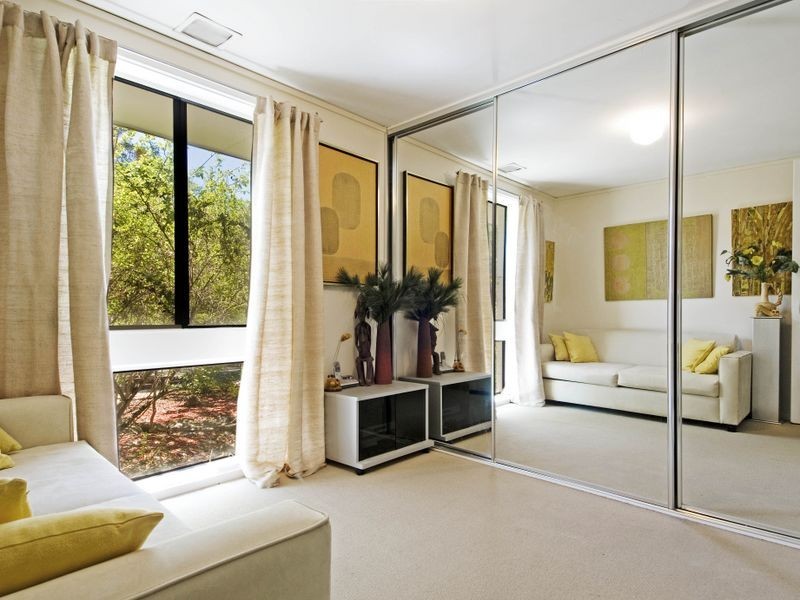 42 Hirschfeld Crescent, Macgregor ACT 2615