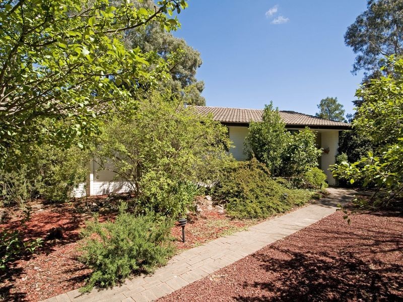 42 Hirschfeld Crescent, Macgregor ACT 2615