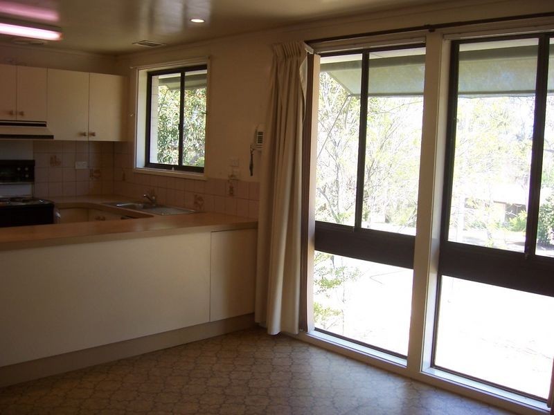 40 Baddeley Crescent, Spence ACT 2615