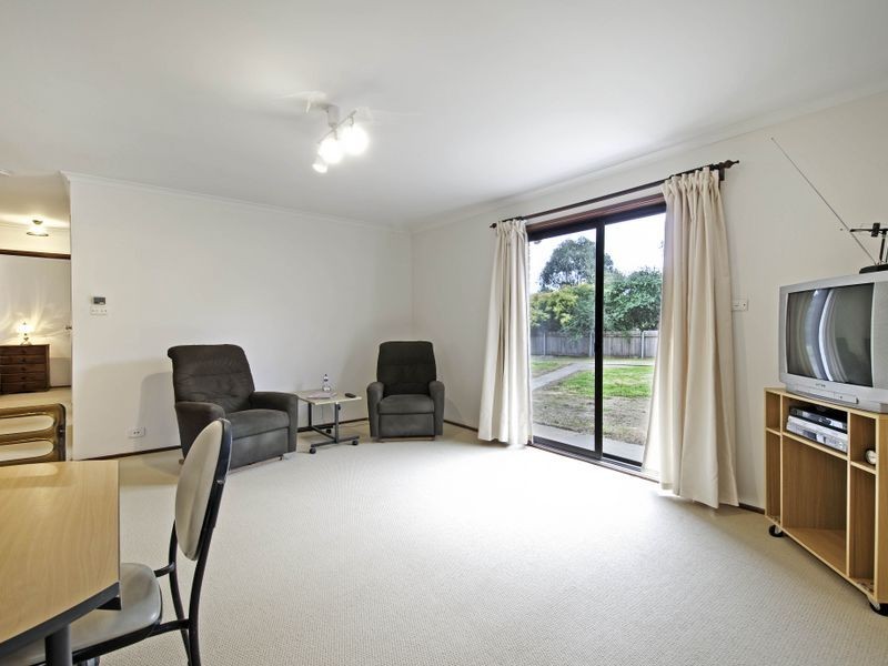 4 Sloane Place, Florey ACT 2615