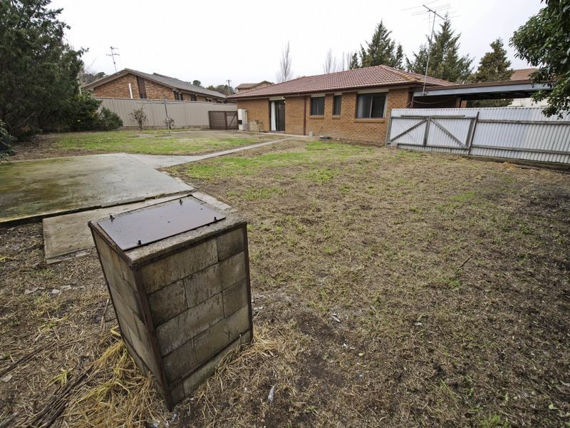 4 Sloane Place, Florey ACT 2615