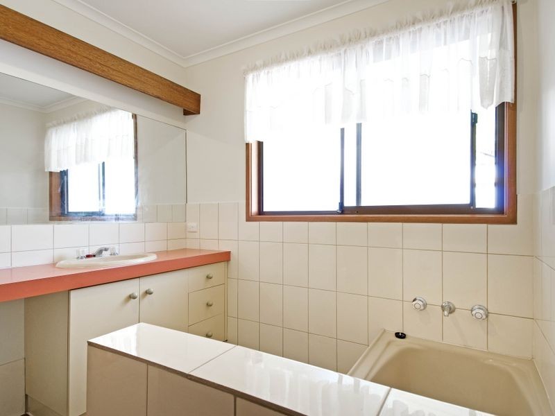 11 Collicott Circuit, Macquarie ACT 2614