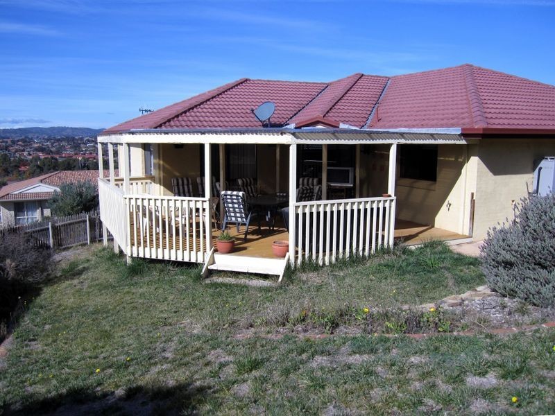 6 Ahmatt Street, Ngunnawal ACT 2913