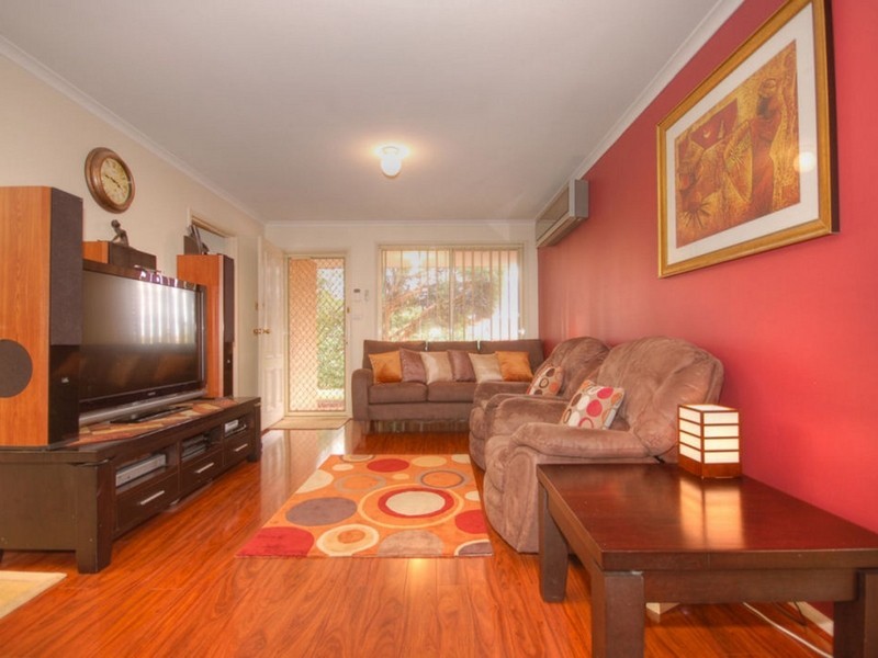 1 Gasking Close, Dunlop ACT 2615