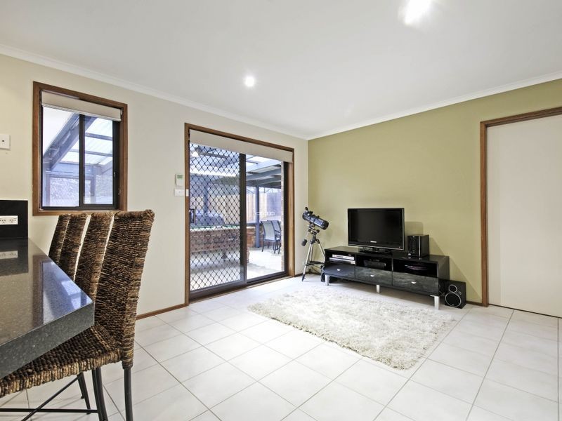 6 Markell Place, Latham ACT 2615