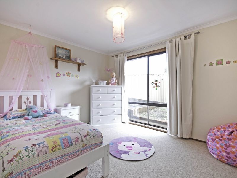 6 Markell Place, Latham ACT 2615