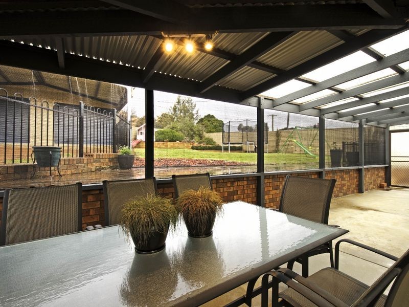 6 Markell Place, Latham ACT 2615