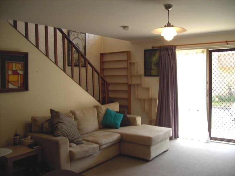 7/16 Broughton Place, Queanbeyan NSW 2620