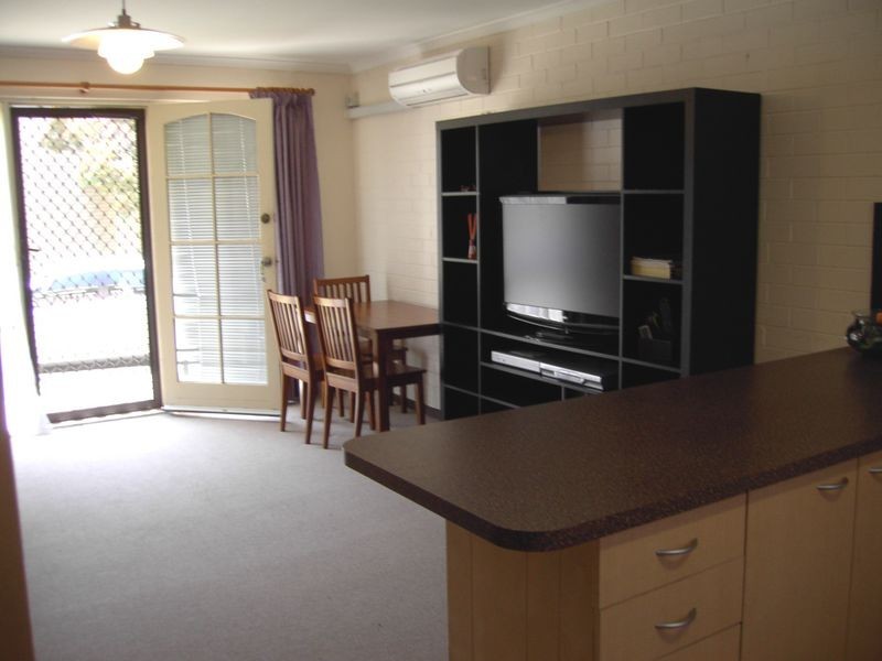 7/16 Broughton Place, Queanbeyan NSW 2620