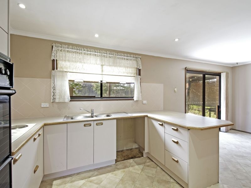 17 Macintyre Place, Charnwood ACT 2615