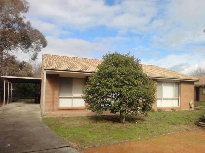 71 Twelvetrees Crescent, Florey ACT 2615