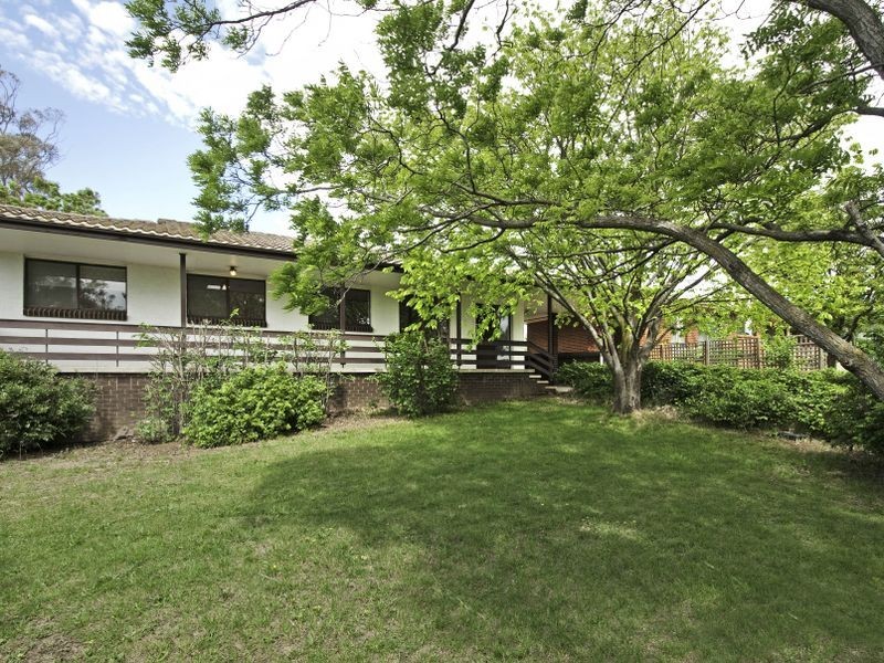 14 Clement Place, Macgregor ACT 2615