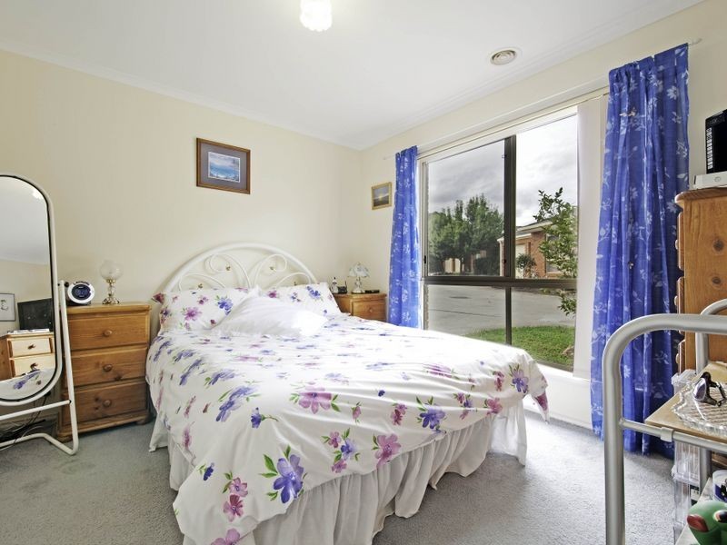 11/74 Britten Jones Drive, Holt ACT 2615