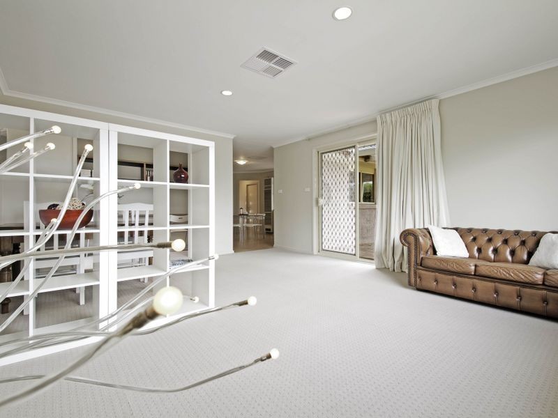 24 Russell Drysdale Crescent, Conder ACT 2906