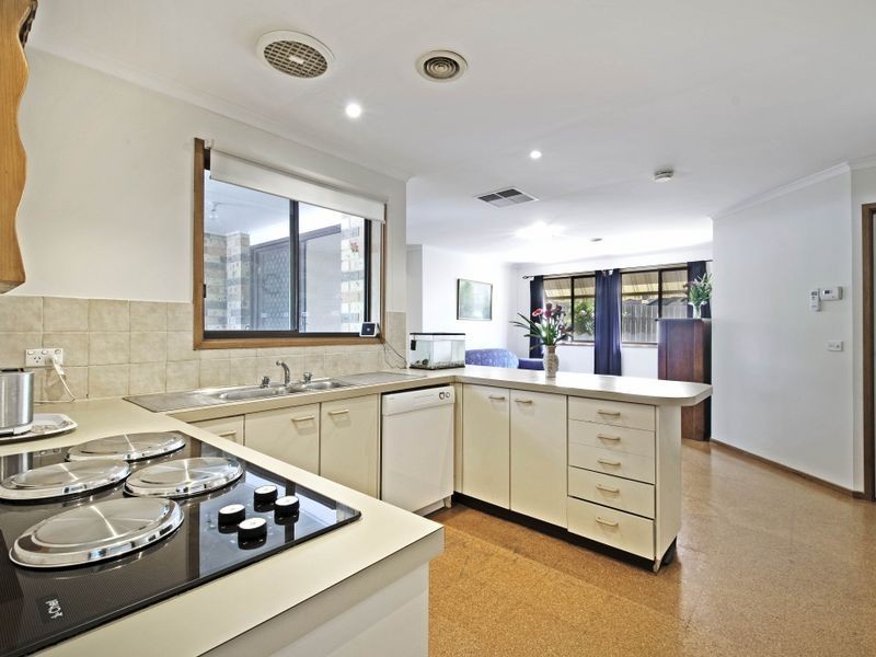 48 Casey Crescent, Calwell ACT 2905