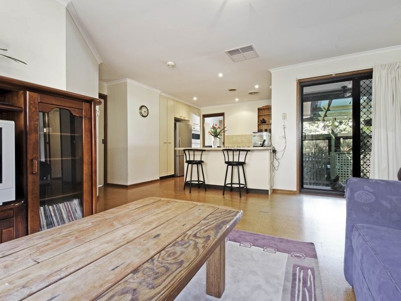 48 Casey Crescent, Calwell ACT 2905