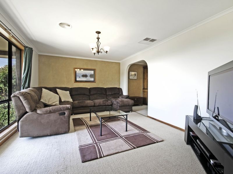 48 Casey Crescent, Calwell ACT 2905