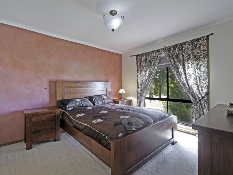 48 Casey Crescent, Calwell ACT 2905