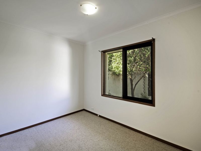 9/31 Moyes Crescent, Holt ACT 2615