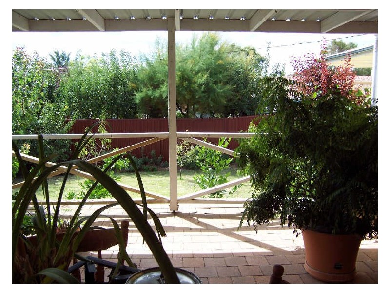 1 Twelvetrees Crescent, Florey ACT 2615