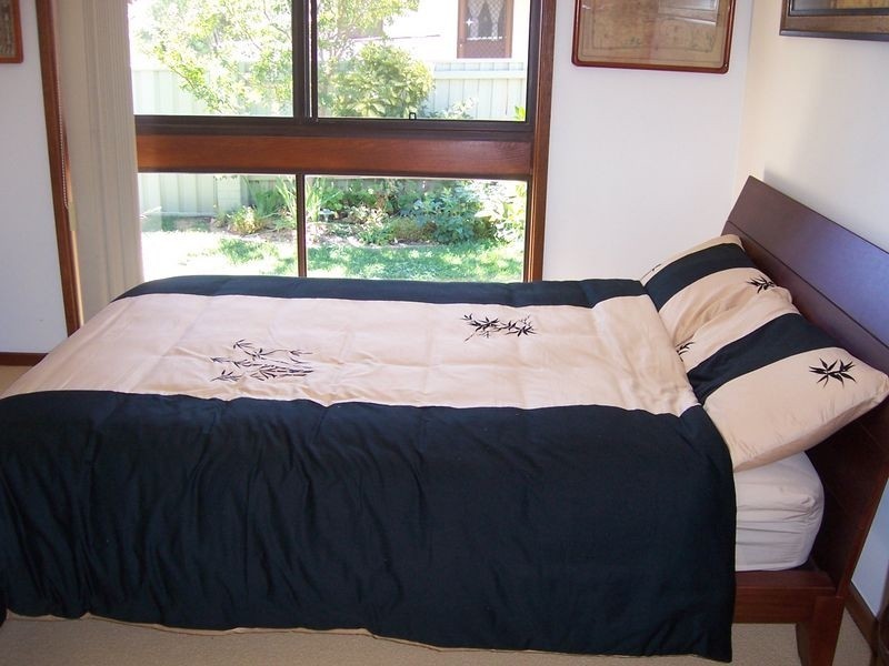 24 Grayson Street, Hackett ACT 2602