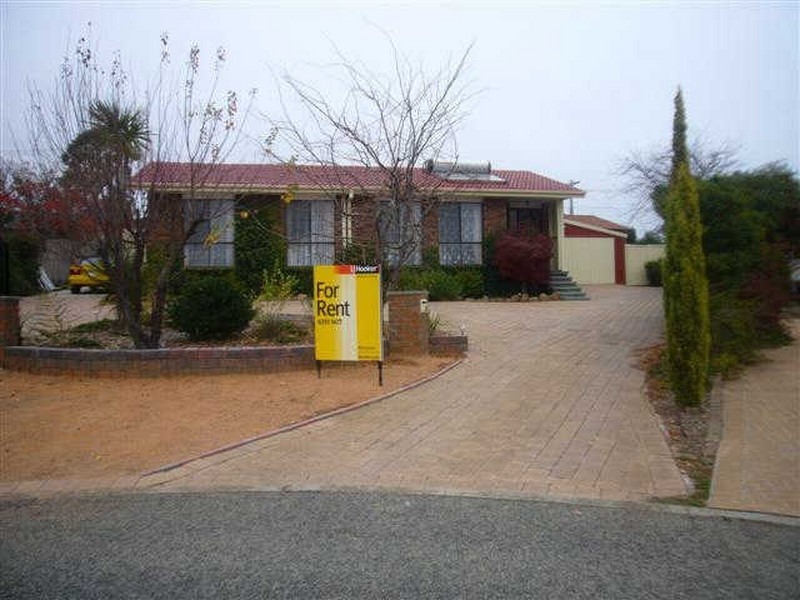 5 Tiegs Place, Florey ACT 2615