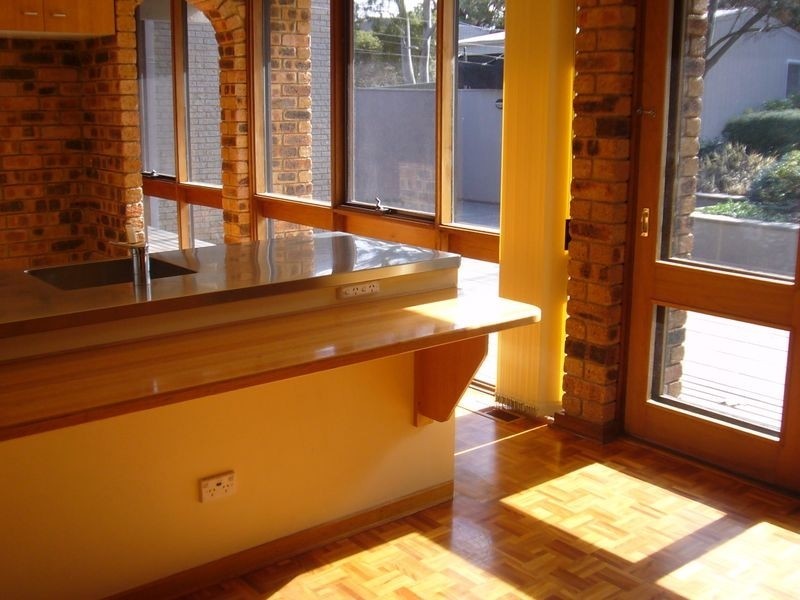 32 Osburn Drive, Macgregor ACT 2615