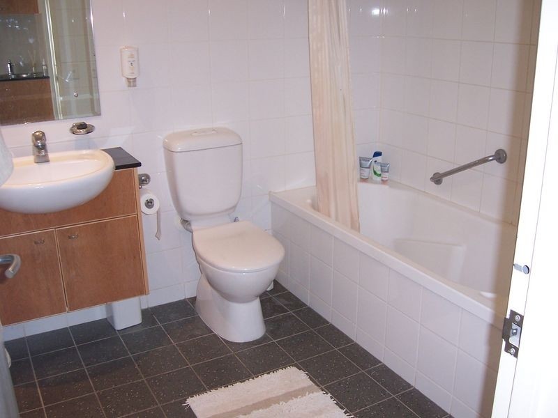 48/2 ‘Waldorf Apartments’ Akuna St, Canberra ACT 2600