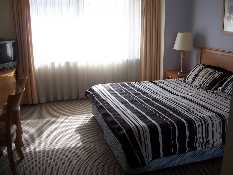 48/2 ‘Waldorf Apartments’ Akuna St, Canberra ACT 2600