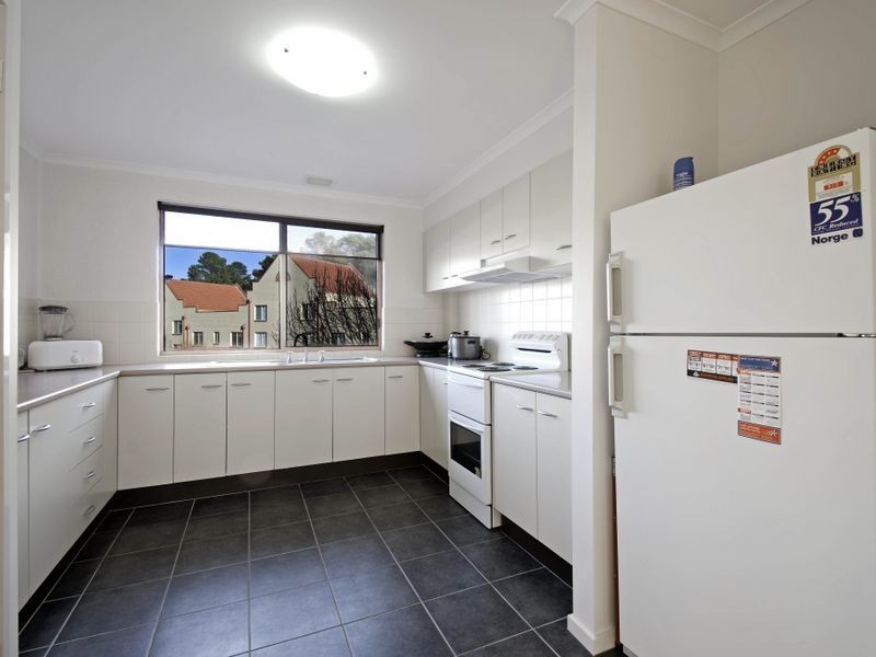 2/139 Port Jackson Circuit, Phillip ACT 2606